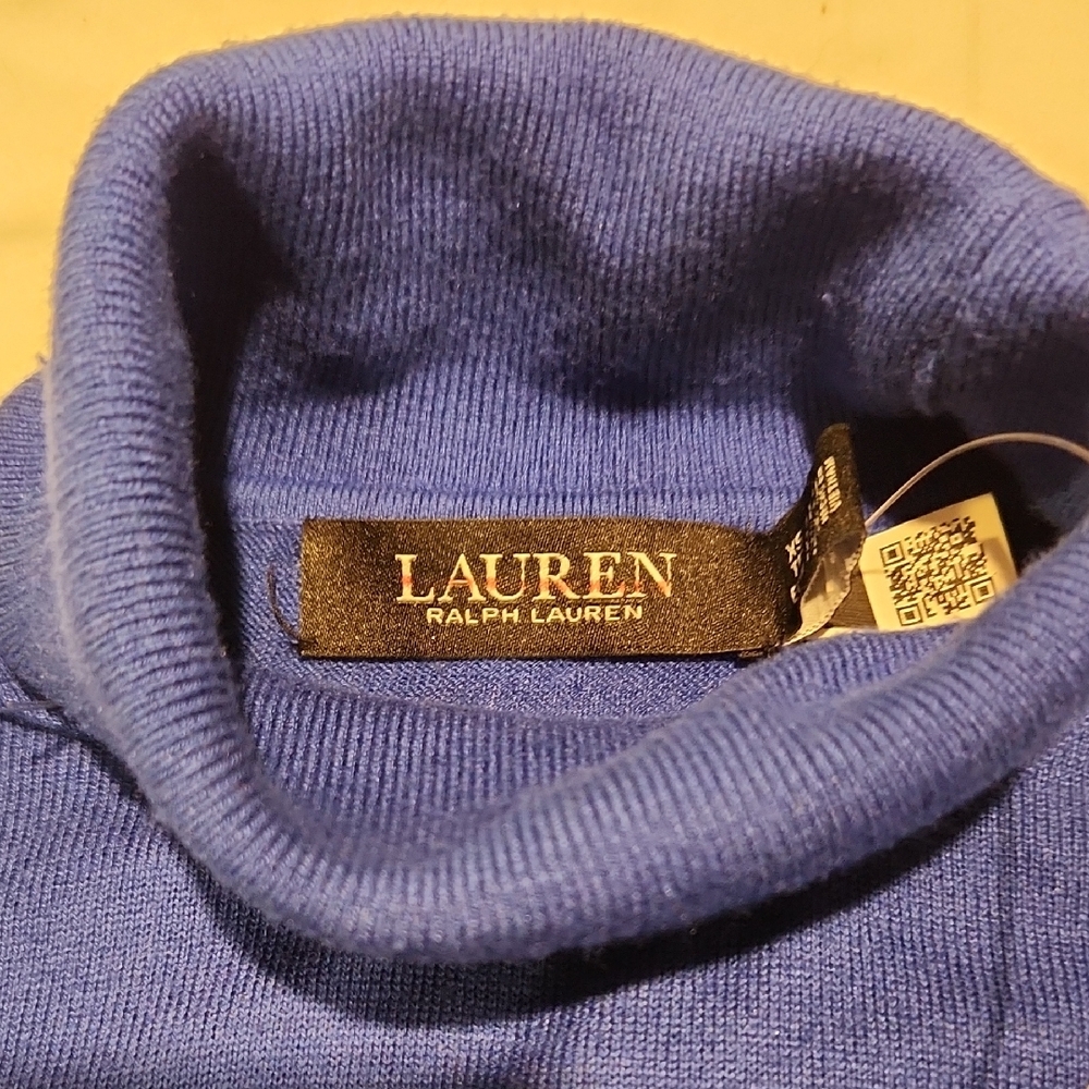Ralph Lauren | Royal Blue Silk/Blend Turtleneck Sweater Sz XsTP - Picture 2 of 5